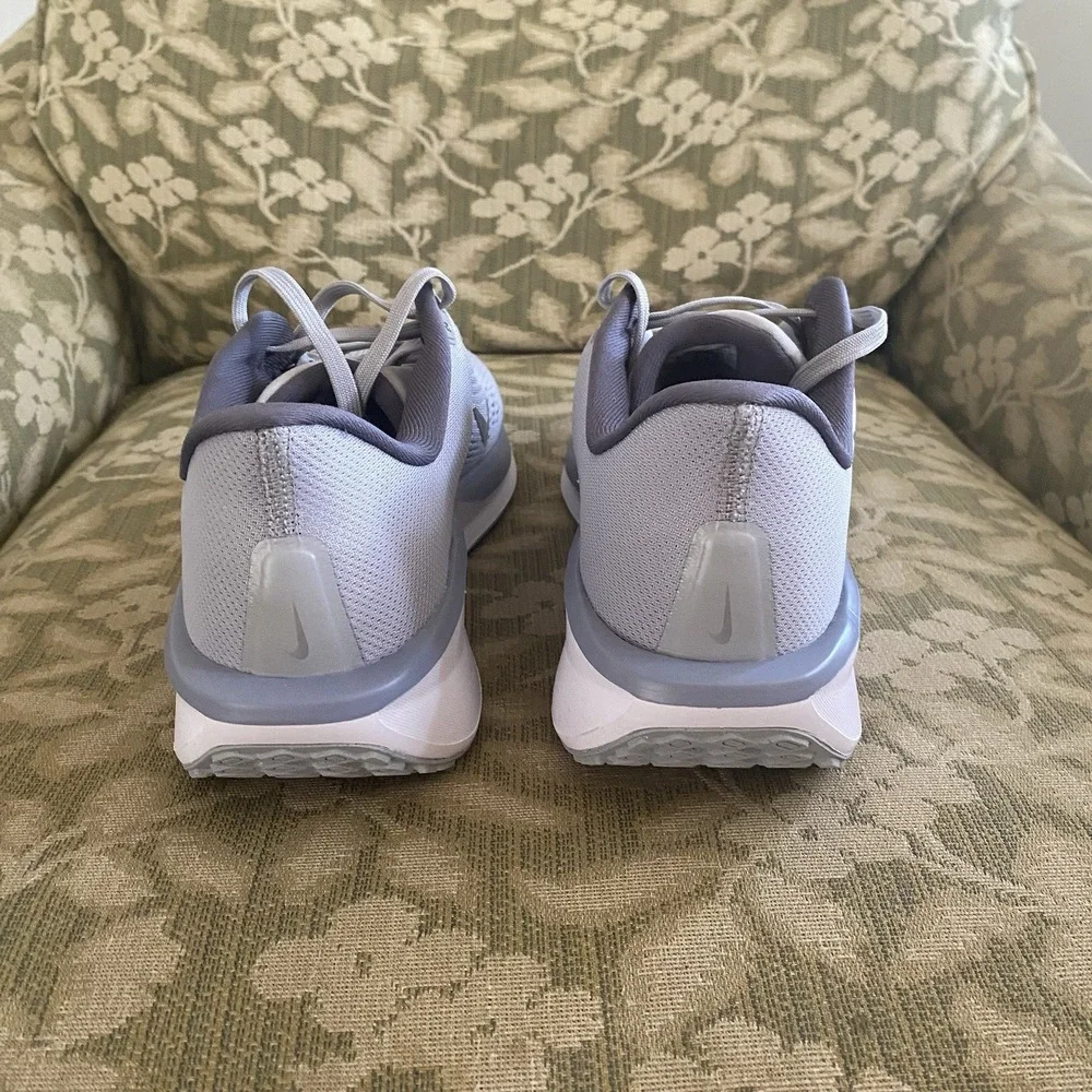 NIKE Mens sz 8.5 Quest 6 Running Shoes LIGHT GRAY/GRAY FD6033-004 train exercise